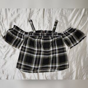Candie's Plaid Cold Shoulder Short Sleeve Lightweight Chiffon Top